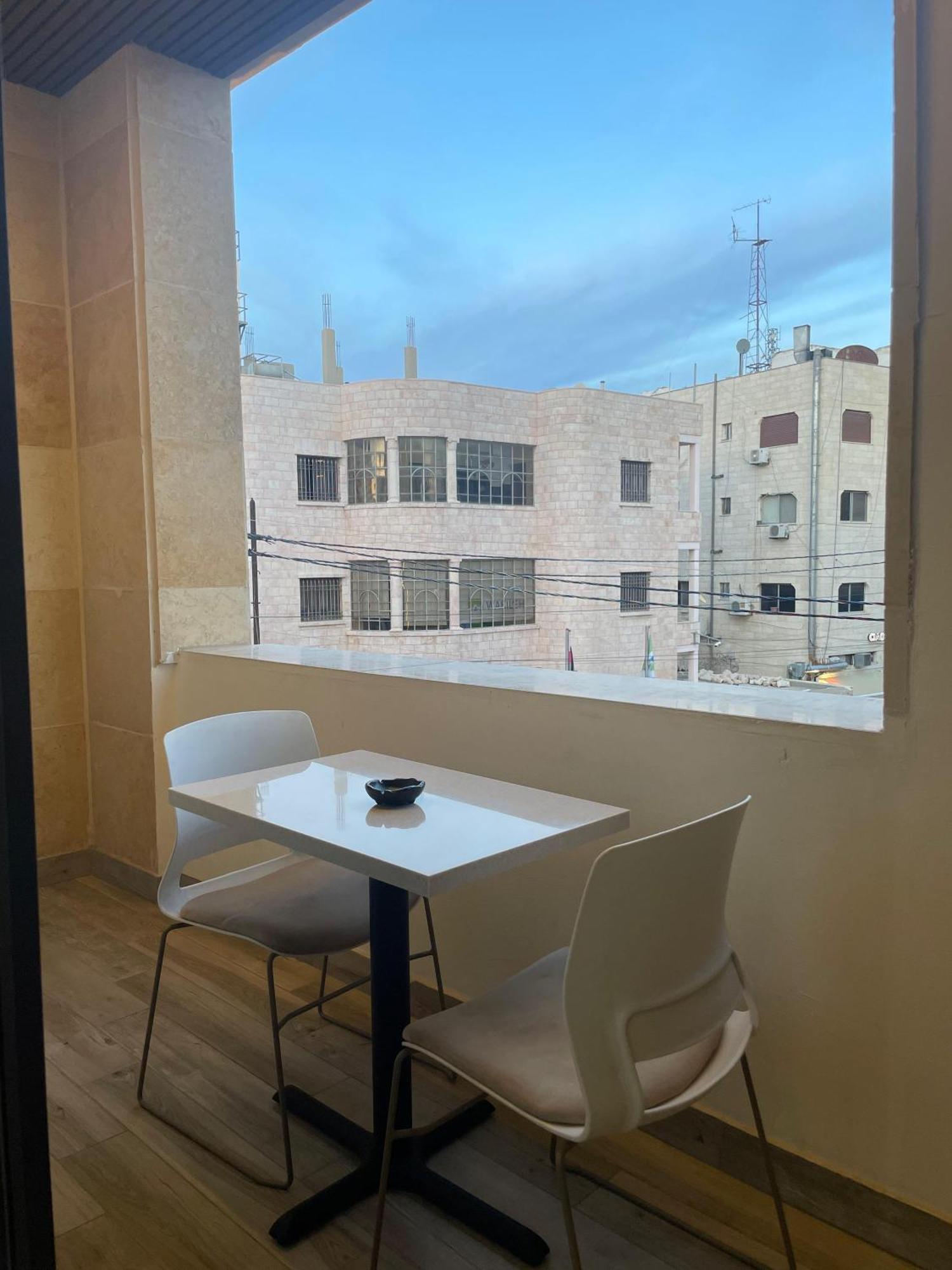 Soho Midtown Hotel Ash Shumaysani Екстериор снимка
