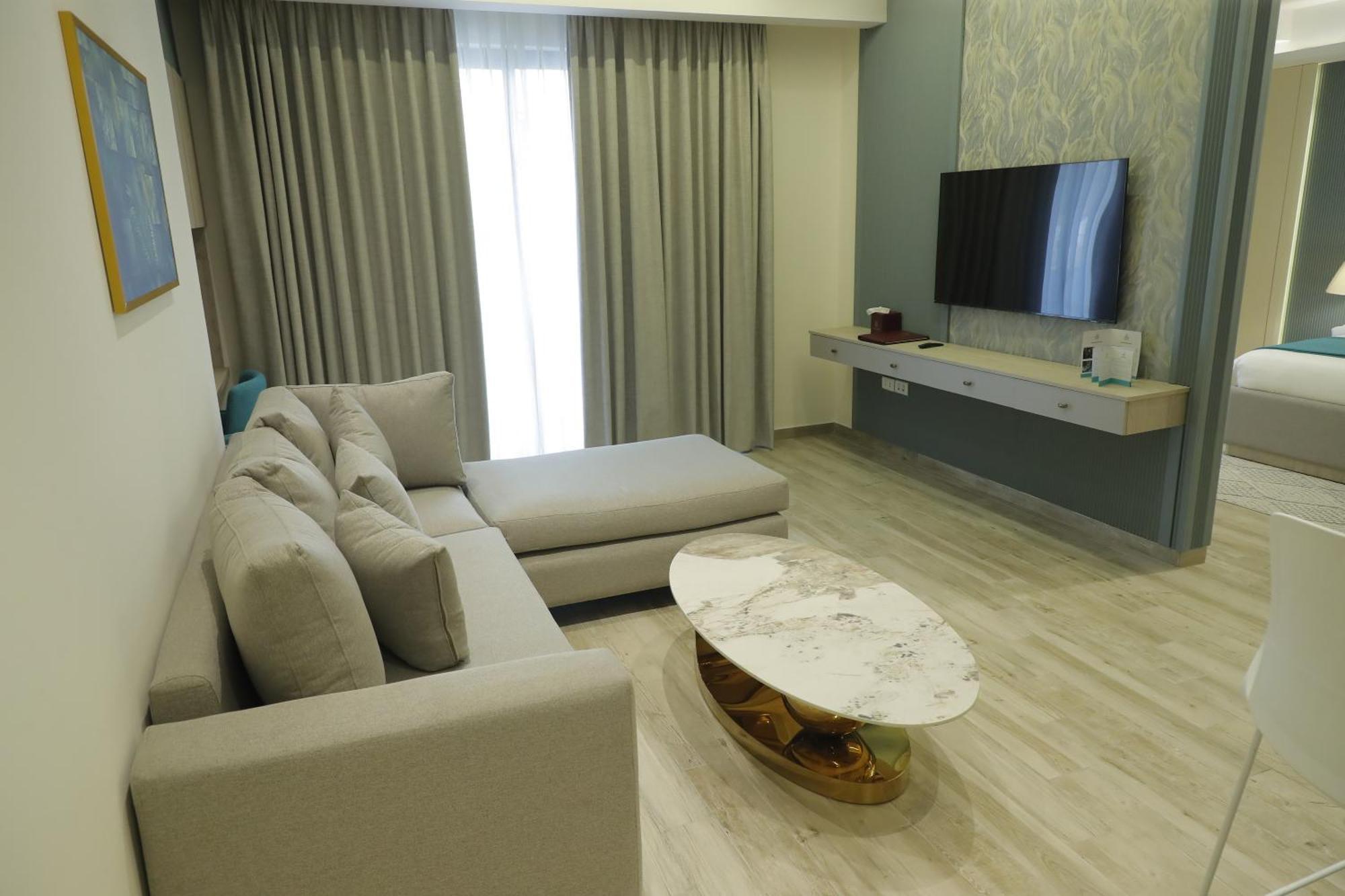 Soho Midtown Hotel Ash Shumaysani Екстериор снимка
