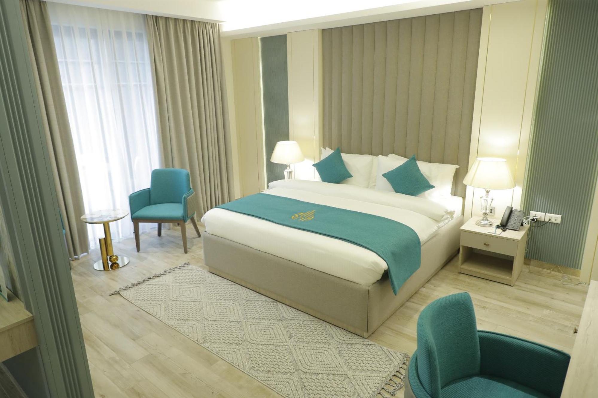 Soho Midtown Hotel Ash Shumaysani Екстериор снимка