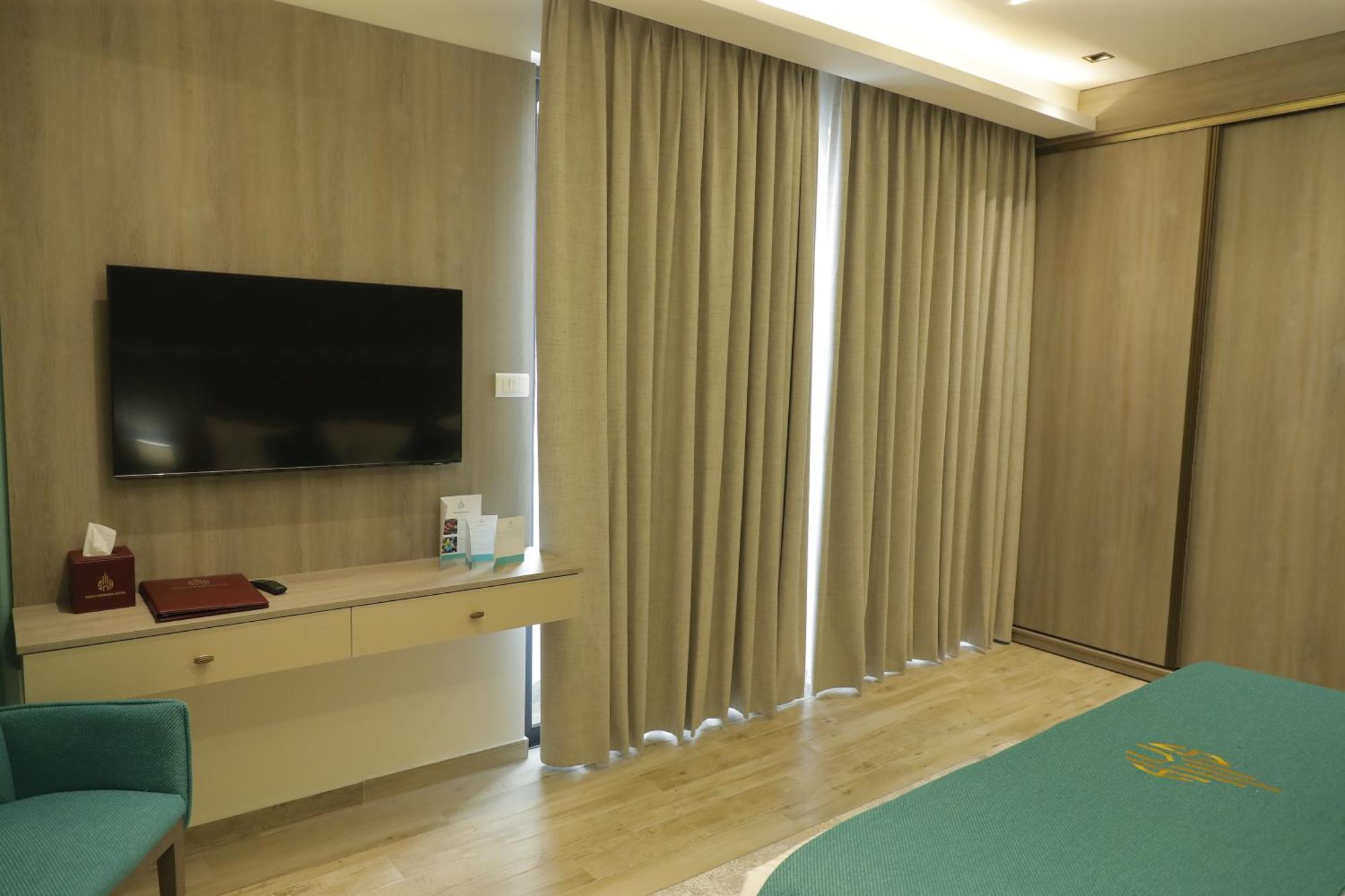 Soho Midtown Hotel Ash Shumaysani Екстериор снимка