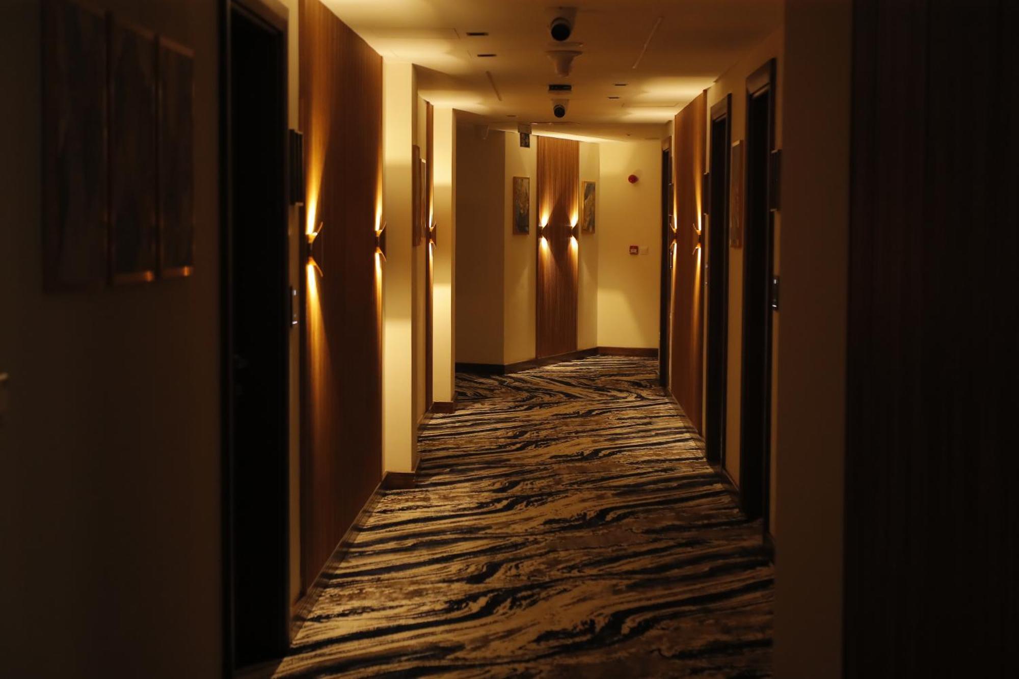 Soho Midtown Hotel Ash Shumaysani Екстериор снимка