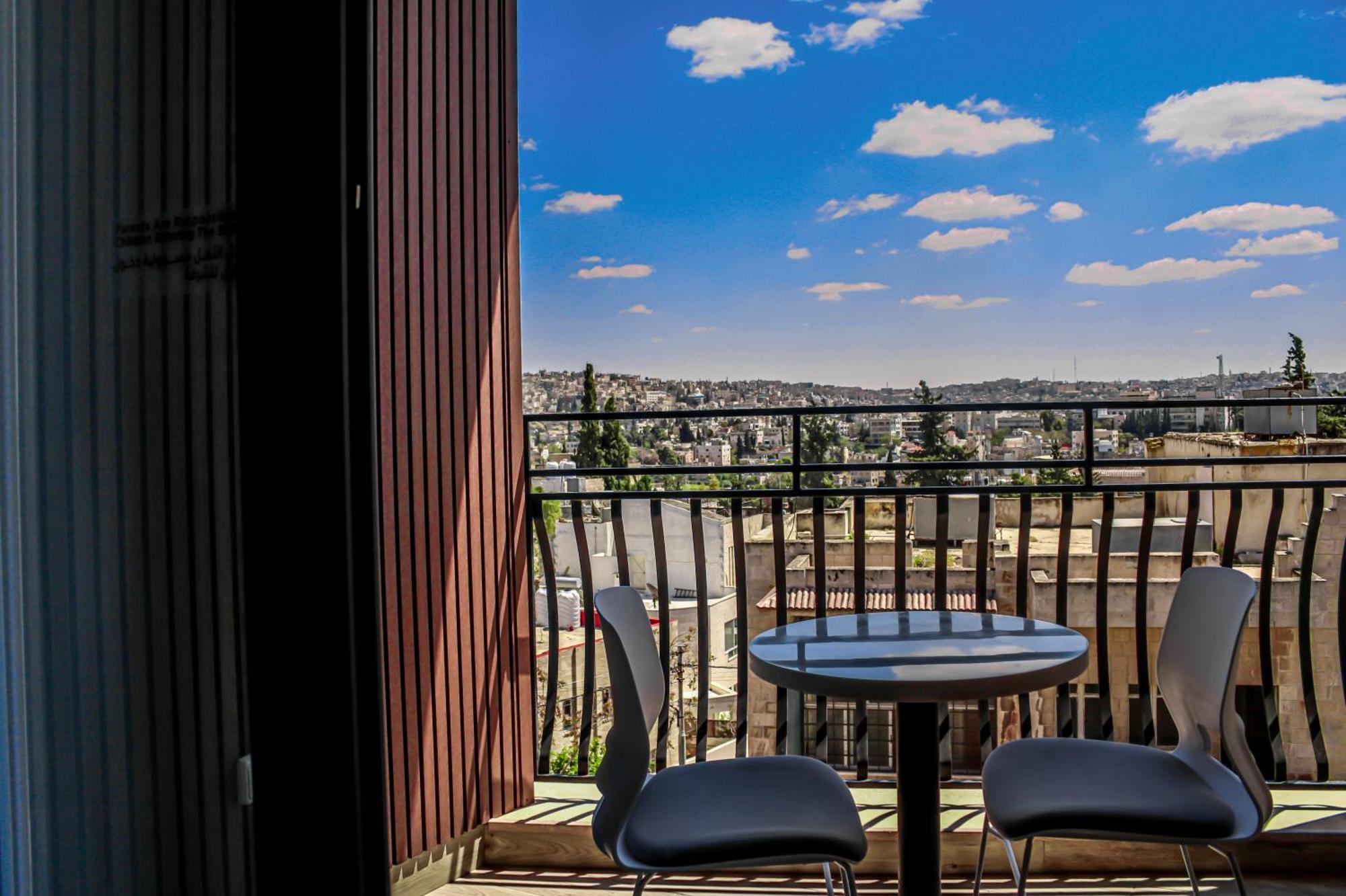 Soho Midtown Hotel Ash Shumaysani Екстериор снимка