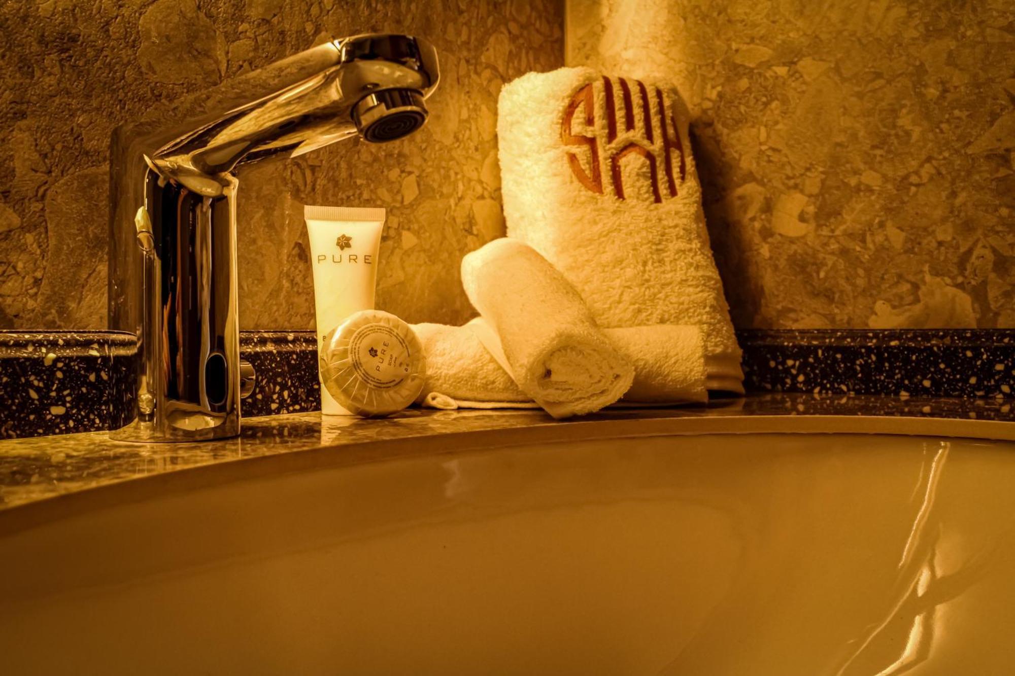 Soho Midtown Hotel Ash Shumaysani Екстериор снимка